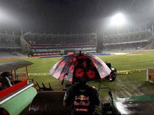 ராஞ்சியில் மழை: இந்தியா-ஆஸி. 4-வது ஒருநாள் கிரிக்கெட் போட்டி கைவிடப்பட்டது