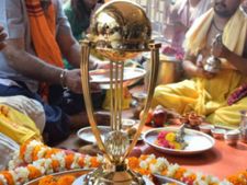 இந்திய அணிக்கு ஜெயமுண்டாகட்டும்... சிறப்பு பூஜை நடத்திய கிரிக்கெட் ரசிகர்கள்!