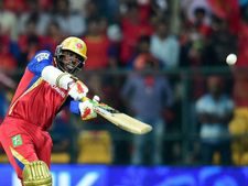 ராஜஸ்தான்-பெங்களூர் இன்று மோதல்..புயல் போல வருகிறார் கெய்ல்!