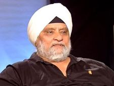யோகா பண்ணுங்க டோணி, உங்க கிட்ட இருந்த கூல் போயிருச்சு... பேடி நக்கல்
