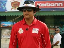 நாட்டாமை தீர்ப்ப மாத்தி சொல்றாரு.. அம்பையர் மீது ஐசிசியில் புகார் அளித்த இந்திய அணி!