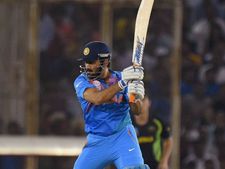 கோஹ்லி punished... டோணி finished.. இந்தியா cherished!!