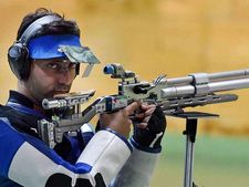 ரியோ ஒலிம்பிக்: துப்பாக்கி சுடுதல் இறுதி போட்டியில் அபினவ் பிந்த்ரா அதிர்ச்சி தோல்வி !