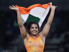 ஒலிம்பிக் மல்யுத்தத்தில் பதக்கம் வென்ற 4-வது இந்தியர் சாக்‌ஷி