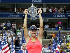 வரலாறு படைத்த கெர்பர்.. நம்பர் 1 ஆனார்.. செரீனாவை பின்னுக்குத் தள்ளினார்.. யுஎஸ் ஓபனையும் வென்றார்