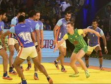 உலக கோப்பை கபடி: ஆஸ்திரேலியாவை எளிதில் வீழ்த்தியது இந்தியா