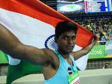 சோதனையிலும் நாட்டுக்காக சாதித்த மாரியப்பன்... வீரேந்திர சேவாக் பாராட்டு