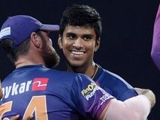 முதல் பந்து வீசும் முன்பே சாதனை படைத்த வாஷிங்டன் சுந்தர்