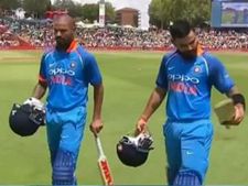 2 ரன்னுக்கு லன்ச் பிரேக்கா.. இதுக்கு பேங்க் ஆபிசர்களே தேவலாம்.. கலாய்த்த நெட்டிசன்ஸ்!