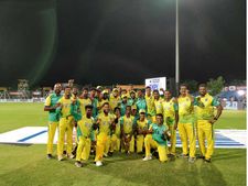 திருச்சியை வென்றது..... கோவைக்கு 8 விக்கெட்டில் வெற்றி!