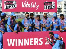 சாதனை மேல் சாதனை... இந்தியா - இங்கிலாந்து 3வது டி20 போட்டியில்!