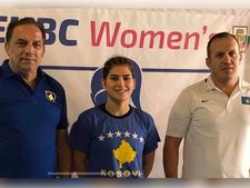அந்த குத்துச்சண்டை பொண்ணுக்கு விசா கொடுங்க.. இல்லைனா இந்தியாவுக்கே பிரச்சனை ஆயிடும்!