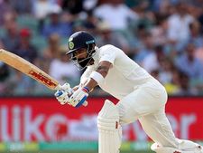 Ind vs Aus : அரைசதம் அடித்த கோலி, ரஹானே.. கைவிட்ட புஜாரா.. மீண்டு வரும் இந்தியா