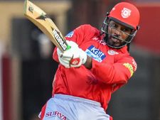 அதிரடி மன்னன் கிறிஸ் கெயில் ஒருநாள் போட்டிகளில் ஓய்வு! கடைசியா ஆடுறதை பார்க்கணும் போல இருக்கா?