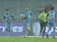 ISL 2019 : 2 கோல் அடித்த மானுவல் லான்சரோட்.. ஜாம்ஷெட்பூரை வீழ்த்தியது ஏடிகே!