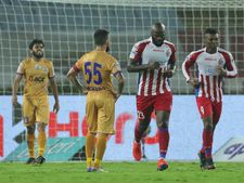 ISL 2019 : ஏடிகே அணியை வீழ்த்தி மும்பை அணி அபார வெற்றி!!