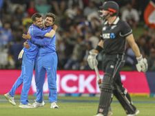 India vs Newzealand 1st T20 : பௌலிங்கும் சரியில்லை.. பேட்டிங்கும் சரியில்லை.. இந்தியா படுதோல்வி