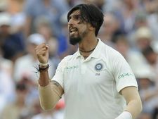 ஐபிஎல் போட்டிக்கு ஓசி டிக்கெட் கேட்ட ரசிகர்.. கலாய்த்து அனுப்பிய இஷாந்த் சர்மா மனைவி!