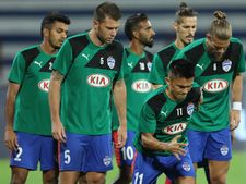 ISL 2019 : ஆறுதல் வெற்றியாவது கிடைக்குமா? பலமான பெங்களூருவை சந்திக்கும் கேரளா பிளாஸ்டர்ஸ்!