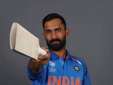 தினேஷ் கார்த்திக்குக்கு எதிராக அரசியலா? அவருக்கு ஏன் வாய்ப்பு கொடுக்க மாட்டேங்குறாங்க?