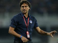 ISL 2019 : பெங்களூரு அணியை இறுதியில் வெற்றி பெற வைப்பாரா பயிற்சியாளர் குவாட்ரெட்?