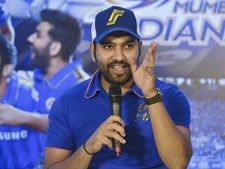 6 பவுலர்கள்.. ம்ஹூம்.. ஒரு பிரயோஜனமும் இல்ல… சொதப்பியது தான் மிச்சம்.. புலம்பிய டான் ரோகித்
