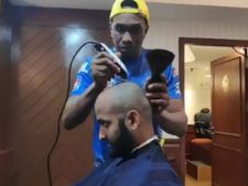 VIDEO: ஹாய் மச்சா..! என்ன மச்சா..! நோ மச்சா..! இணையத்தை கலக்கு கலக்கும் தோனி அணி வீடியோ