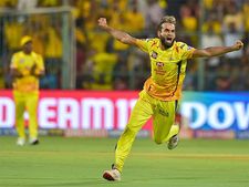 சென்னை ரசிகர்களே..! இந்த அதிர்ச்சியை தாங்கிக்குங்க.. ஐபிஎல் பைனல் இங்கல்ல.. ஹைதராபாத்தில் நடக்குது