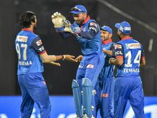 6 ஆண்டுகள் கழித்து.. பிளே-ஆஃப் போன டெல்லி கேபிடல்ஸ்.. இந்த வெற்றிக்கு காரணம் இவங்க தான்!