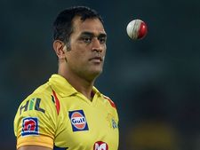 CSK vs SRH: டாஸ் வென்ற சென்னை பவுலிங்… பேட் செய்யாததற்கு புதிய காரணம் சொன்ன தோனி
