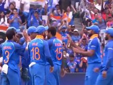 உலக கோப்பையை இந்தியா ஜெயிக்கலன்னா தான் ஆச்சரியம்..! இவரே சொல்லிட்டாரே…! ஏக குஷியில் ரசிகர்கள்