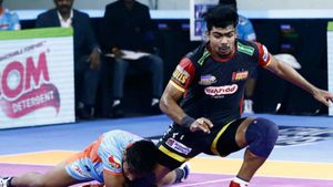 பாட்னாவை தட்டித் தூக்கிய ஜெய்ப்பூர்.. பெங்கால் அணியை நூலிழையில் வீழ்த்திய பெங்களூரு!