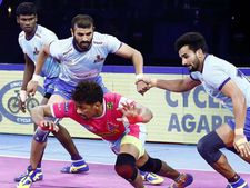 PKL 2019 : வயதான குதிரைகள்.. குத்திக் காட்டி வெற்றி பெற்ற ஜெய்ப்பூர்.. தமிழ் தலைவாஸ் பரிதாபம்!