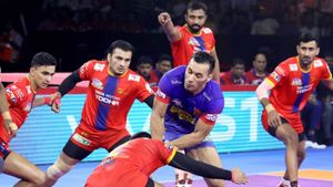 PKL 2019 : ரெய்டில் கில்லி.. கெத்து காட்டிய இளம் வீரர்.. யுபி-ஐ வீழ்த்தி டபாங் டெல்லி அபார வெற்றி!
