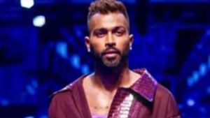 WATCH: காயம்னு சொல்லிட்டு அந்த காரியம் பண்ணிய இளம்வீரர்..! இதுல வீடியோ வேற..! பொங்கும் ரசிகர்கள்