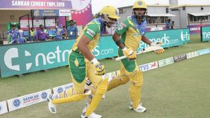 TNPL 2019: காரைக்குடி காளையை அடக்கிய கோவை கிங்ஸ்..! 15 ரன்களில் கலக்கல் வெற்றி