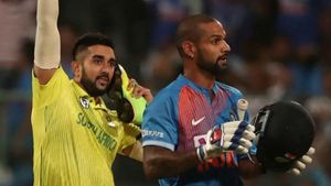 ஷூவை அவிழ்த்து.. காதில் வைத்து.. தவானை அவமானப்படுத்தினாரா தென்னாப்பிரிக்க வீரர்? வெடித்த சர்ச்சை