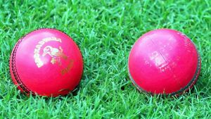 IND vs BAN : ரொம்ப பளபளப்பா எல்லாம் இல்லீங்க.. ஸ்விங்கும் ஆகவில்லை!!