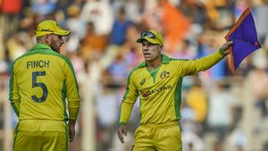 IND vs AUS : இப்படி ஒரு தோல்வியா? வெட்கித் தலை குனிந்த இந்திய அணி.. அவமானப்படுத்தி வென்ற ஆஸி!