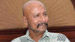 எல்லாமே முடிஞ்சது.. இதுதான் தோனி ஆடப் போகும் கடைசி ஐபிஎல்.. முன்னாள் வீரர் பரபர தகவல்!