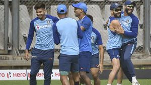 கொரோனாவைரஸ் பாதிப்பு : ஆஸ்திரேலியா, இங்கிலாந்து தொடர்களில் மாற்றம்?