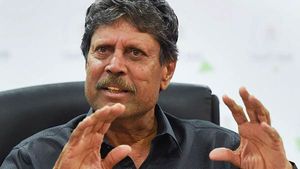 “அஸ்வினுக்கு ஒரு நியாயம்.. கோலிக்கு ஒரு நியாயமா?” டி20 அணி தேர்வு.. கபில் தேவ் அதிருப்தி பதிவு!