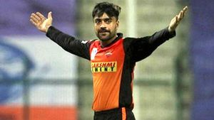 3 விக்கெட் அள்ளிய நம்பர் 1 ஸ்பின்னர்.. சரிந்த டெல்லி.. பிரஷர் கொடுத்து ஜெயித்த ஹைதராபாத்!