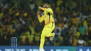 பன்றிகளோடு மோதினால்.. நம் மீதுதான் சேறு படும்.. ஹர்பஜன் செய்த 