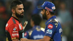முறைத்தார்.. வீழ்ந்துவிட்டார்.. களத்திற்கு வெளியிலும் கோலியை காலி செய்த மும்பை.. என்னதான் நடந்தது?