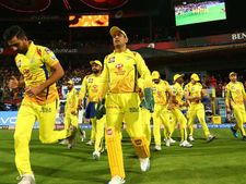 வாட்சன் கேம் ஓவர்.. கடைசி போட்டிக்கு ஸ்பெஷல் டீமை இறக்கிய தோனி.. பஞ்சாபிற்கு ஆரம்பமே அதிரடி செக்!