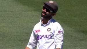 ரோஹித் வருவது உற்சாகம் தருகிறது.. கோலி பற்றி வாய் திறக்காத ரஹானே.. மாறும் காட்சிகள்.. பரபரப்பு!
