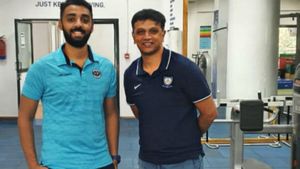 ராகுல் டிராவிட் கீழே விளையாடுறது ரொம்ப பெரிய விஷயம்... வருண் சக்ரவர்த்தி உருக்கம்