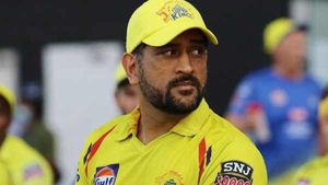 வாக்கு கொடுத்ததை செய்துகொடுத்த கேப்டன் தோனி.. மும்பைக்கு கிளம்பியது சி.எஸ்.கே.. அடுத்த ப்ளான் என்ன?