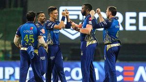அவசர அவசரமாக மும்பை வீரர்களுக்கு கொரோனா பரிசோதனை... நாள் முழுவதும் தடைபட்ட பயிற்சி... காரணம் என்ன?